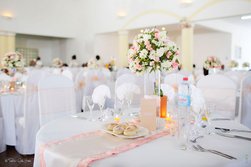 decoration-mariage-table-invites