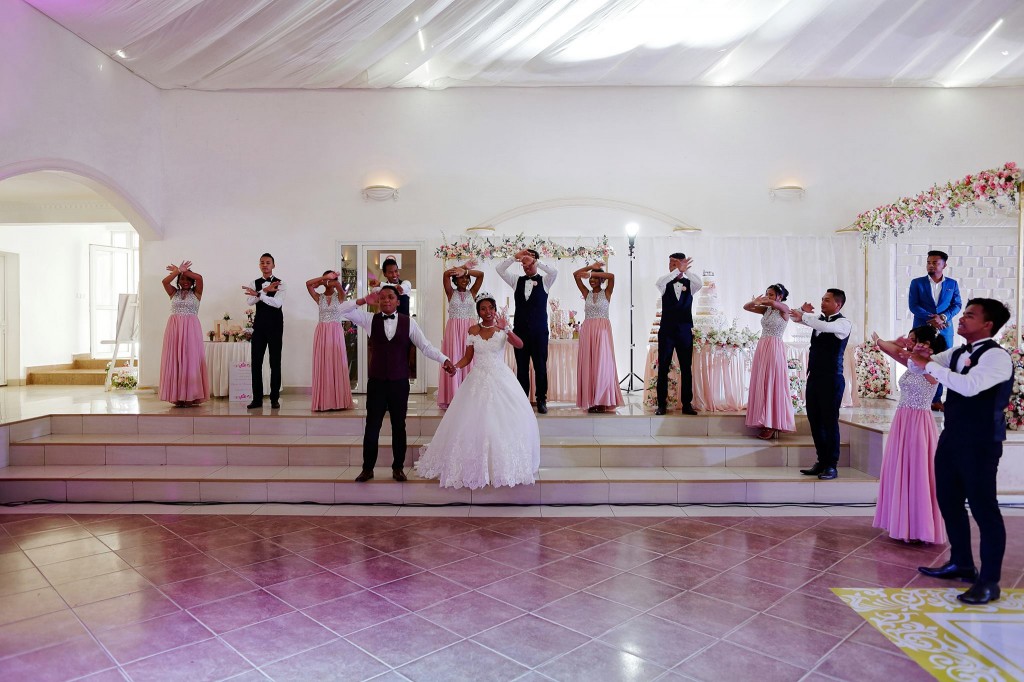 entrée-salle-mariage-colonnades-espace-2