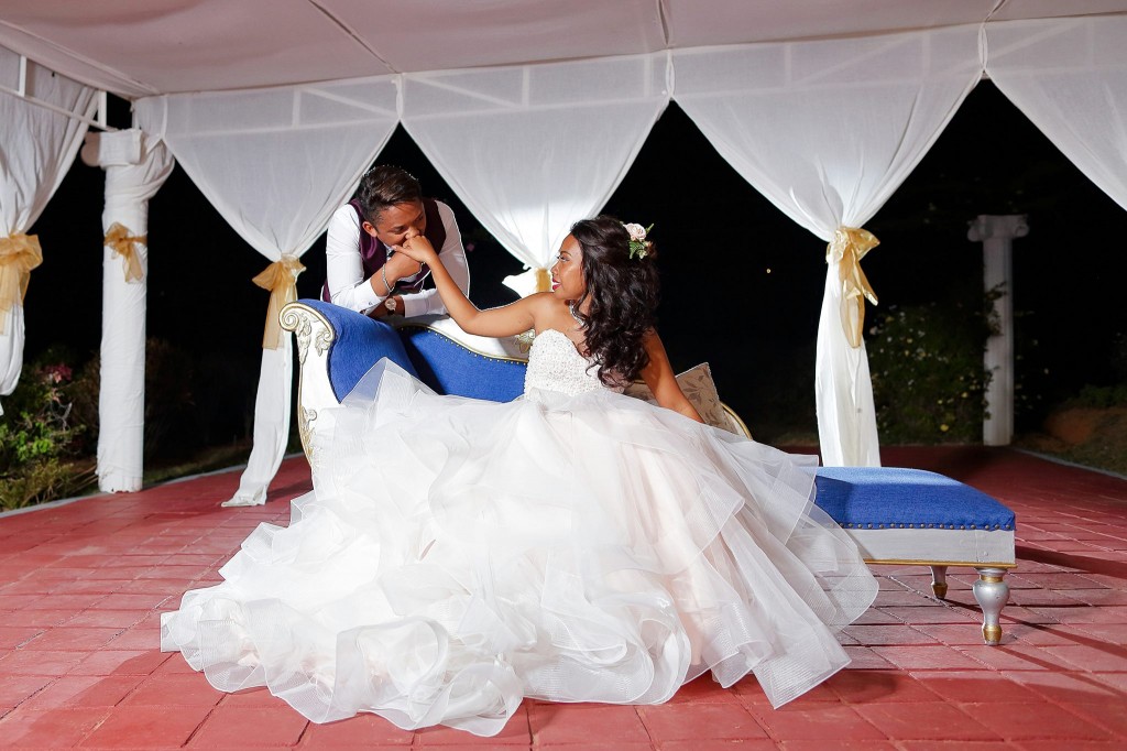 Dera & Diamondra-shooting-photo-mariage-colonnades--4