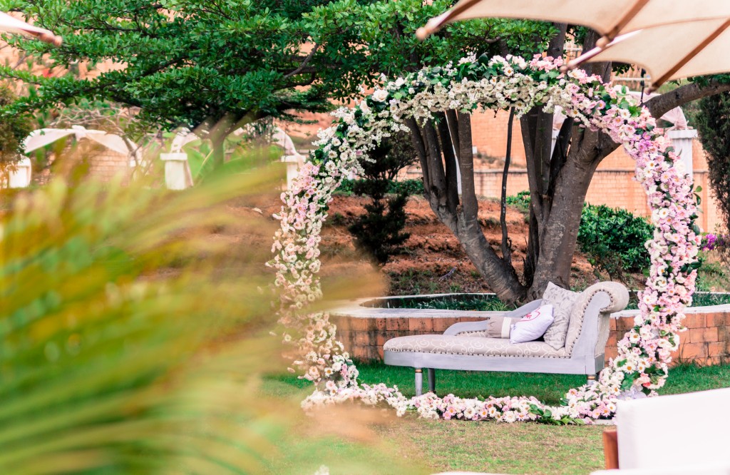 décoration-jardin-mariage-colonnades-antananarivo