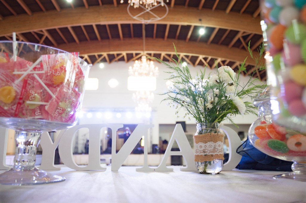 Mariage-colonnades-décembre-decoration