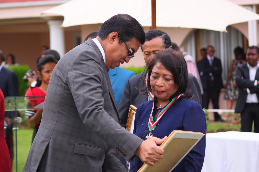 Ministère-affaires étrangères-madagascar-colonnades (14)