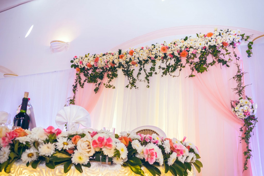 fée-des-rêves-décoration-fleurs-table