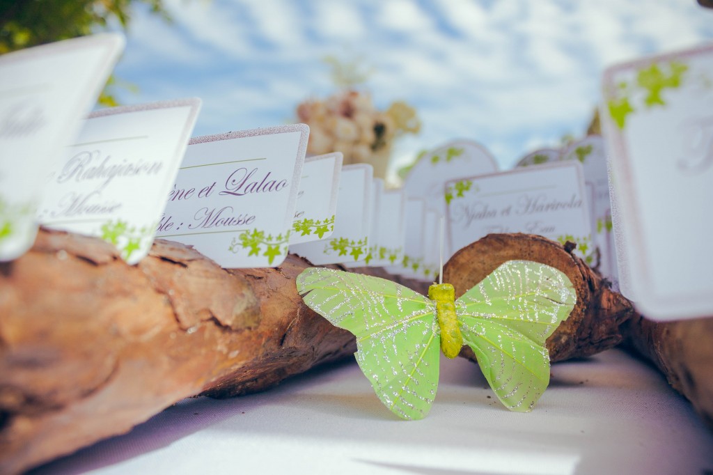 déco-cadre-jardin-mariage-liste-invités-2