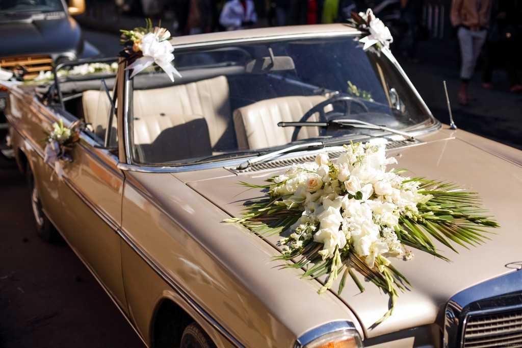 Mariage-Mandimby-Mialy-voiture-cortège