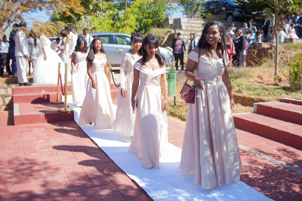 Mariage Toky Tahina Salle de réception Colonnades (18)