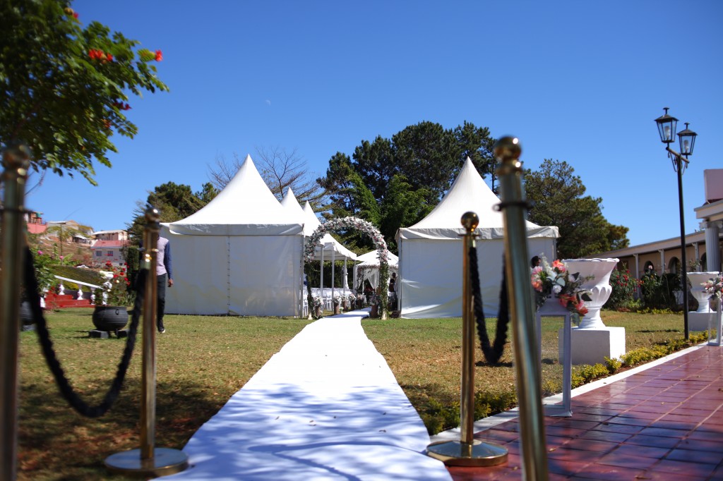 Mariage-champêtre-colonnades-Mirado-Sarah photosary (2)