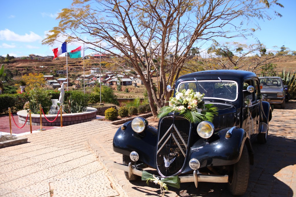 Mariage-champêtre-colonnades-Mirado-Sarah photosary (21)