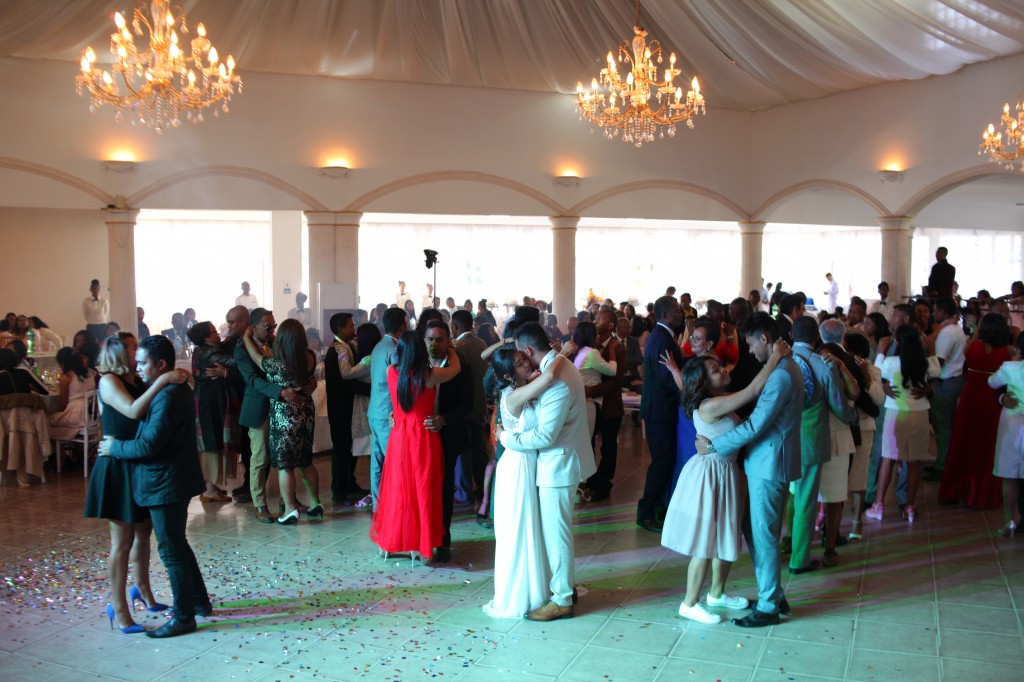 Mariage-champêtre-colonnades-Mirado-Sarah photosary (50)