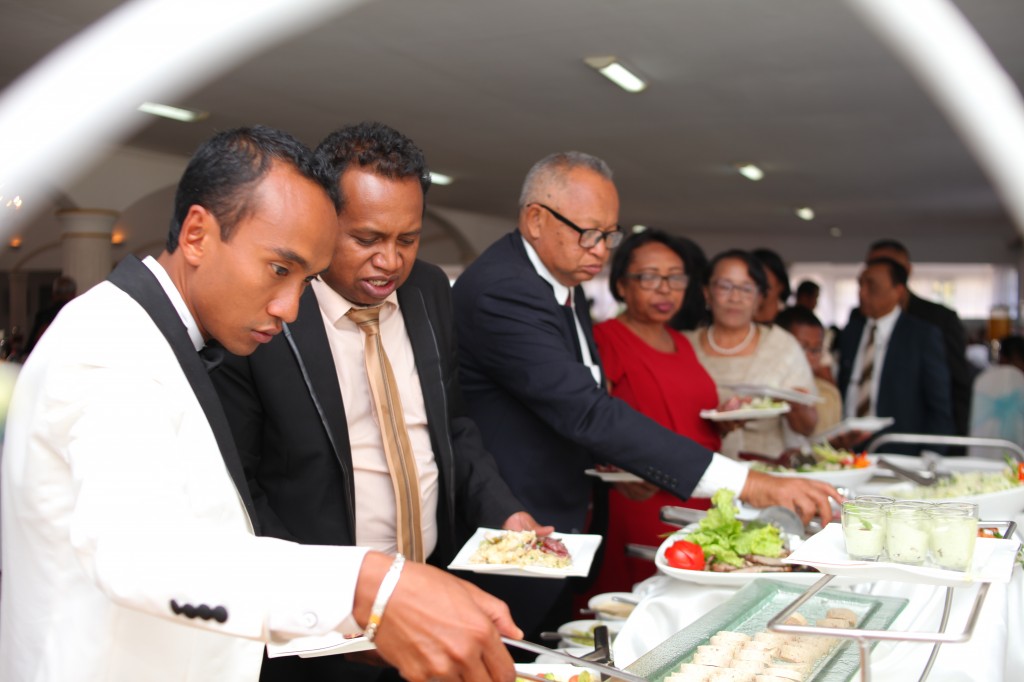 Mariage-colonnades-Antananarivo-buffet-niry&rina-photosary (6)