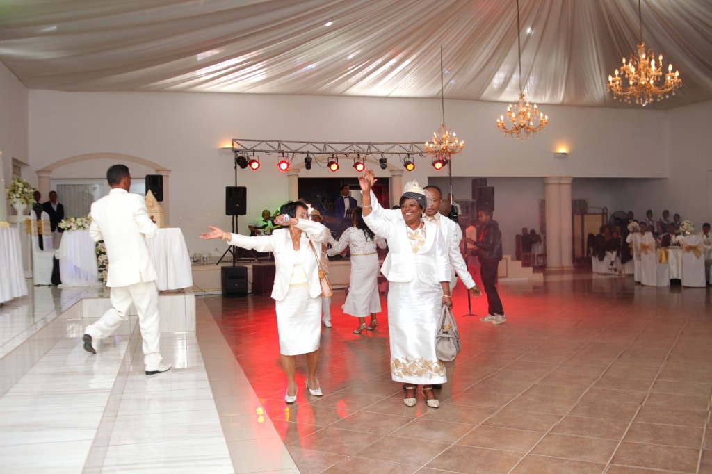 Mariage-espace-colonnades-Antananarivo-Fabrice-mialy (11)