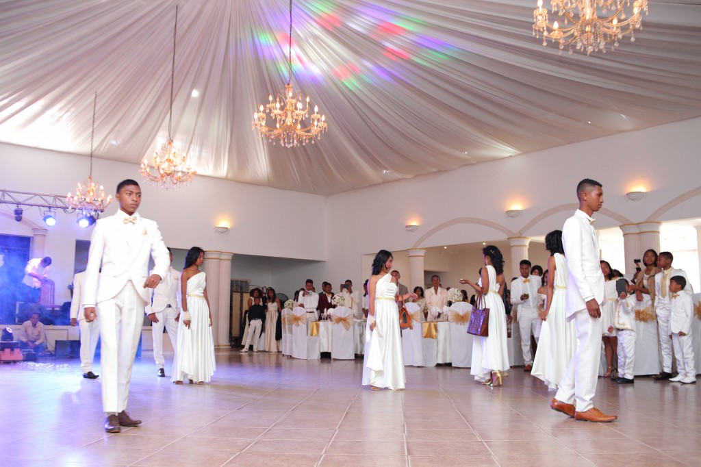 Mariage-espace-colonnades-Antananarivo-Fabrice-mialy (12)