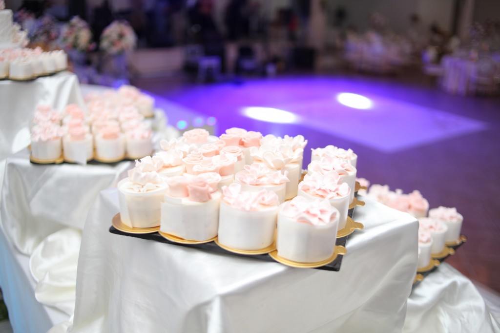 gateau colonnades mariage antonio sitraka (3)