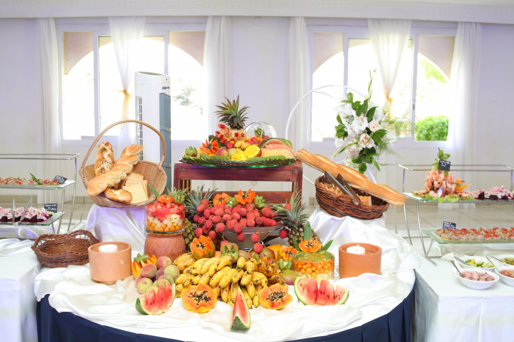 grand-buffet-mariage-espace-colonnades-Ionja-Alda (5)