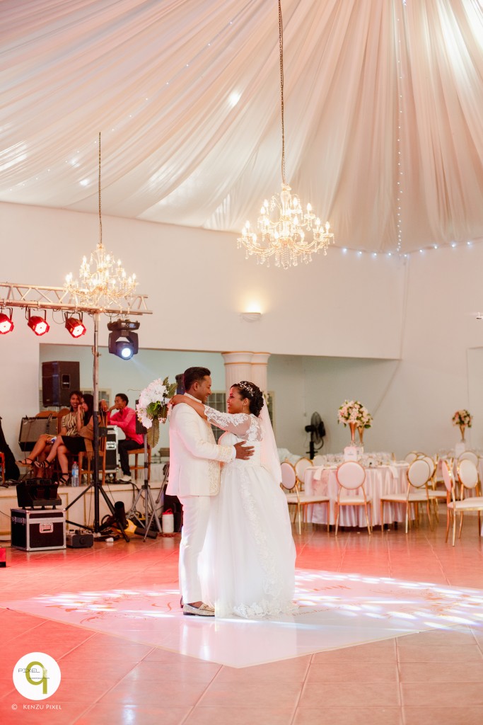 Antonio & Sitraka mariage espace Colonnades (3)