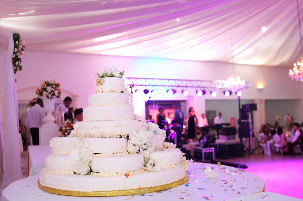 cérémonie gateau récéption mariage Colonnades Mamitiana & Tatiana (12)