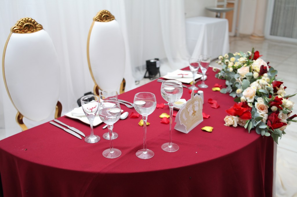 Mariage-espace-colonnades-Miarana-Mitantsoa-décorations-salle-reception (3)