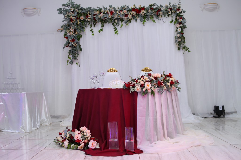 Mariage-espace-colonnades-Miarana-Mitantsoa-décorations-salle-reception (4)