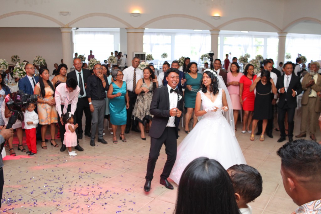 Photographe-photosary-ambiance-salle-mariage-Colonnades-Antananarivo-Toavina&Mbola