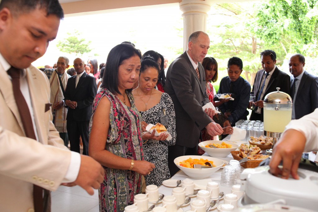 Pause-café-vodiondry-petite-salle-Colonnades-mariage-Aina&Anja (5)