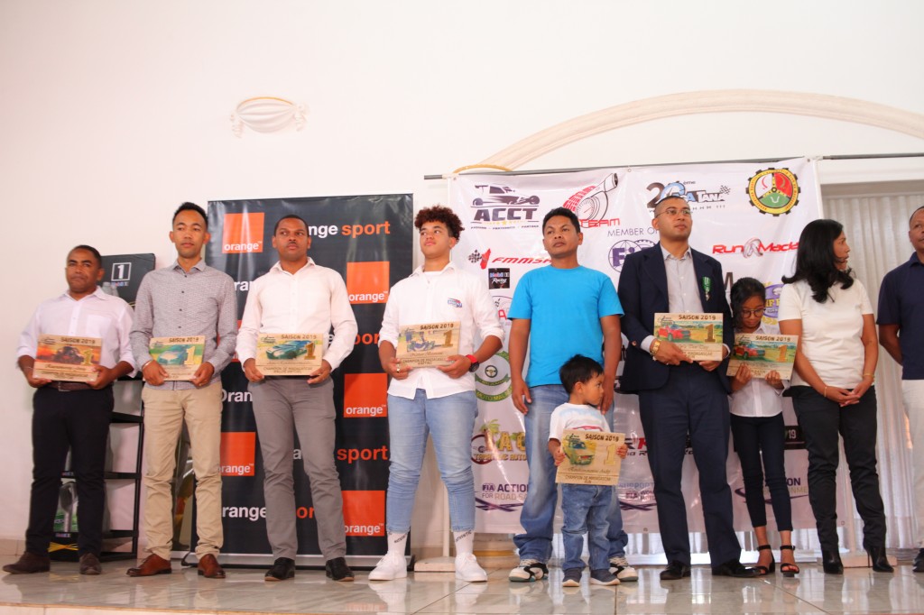 Remise de prix FSAM-Fédération-Sport-Automibile-2019-2020-salle-réception-Colonnades-Antananarivo-Madagascar (43)