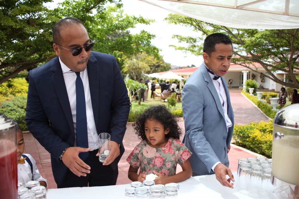 Cocktail de bienvenue-mariage-Antananarivo-Colonnades-Tojo-Irina (12)