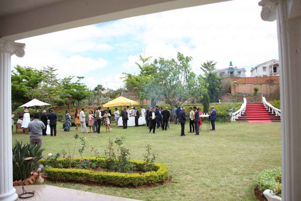 Cocktail de bienvenue-mariage-Antananarivo-Colonnades-Tojo-Irina (15)